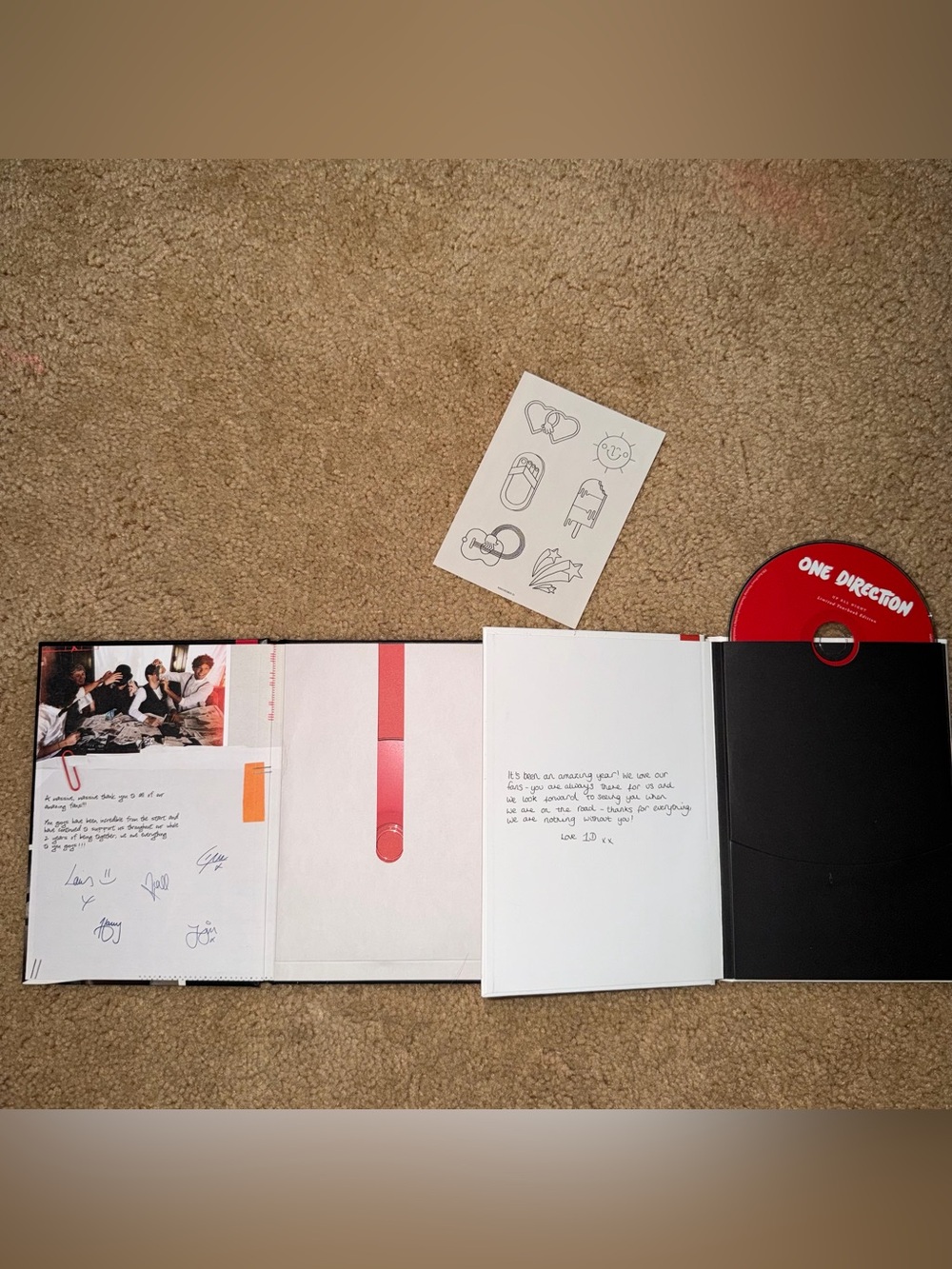 One Direction Yearbook Collection - Picture 2 of 2